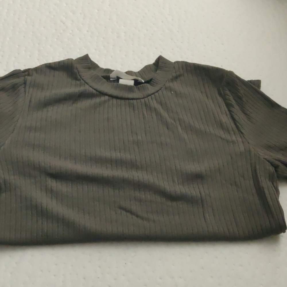 H&M Green top